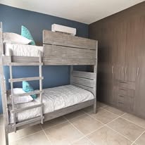 Recámara con litera y clóset